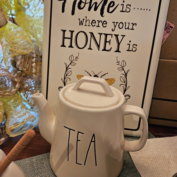 10pc BEE HOME DECOR SET - Picture 5 of 7